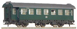 Rebuilt Passenger car 2nd class<br /><a href='images/pictures/Roco/44252.jpg' target='_blank'>Full size image</a>